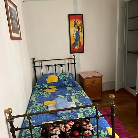 Chambre Papillon Avec Acces Terasse La Neuveville Luaran gambar