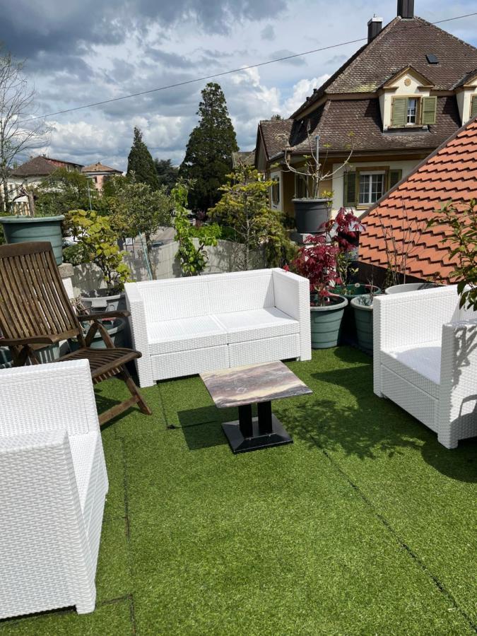 Chambre Papillon Avec Acces Terasse La Neuveville Luaran gambar